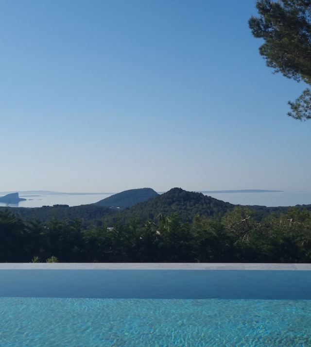 Resa estates huis kopen Ibiza es cubells villa sale  pool and view .jpg